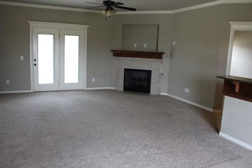 11 NE Summerwood Dr - Photo 3 of 22