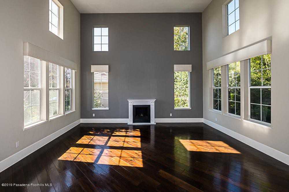 2551 Galicia - Photo 2 of 42