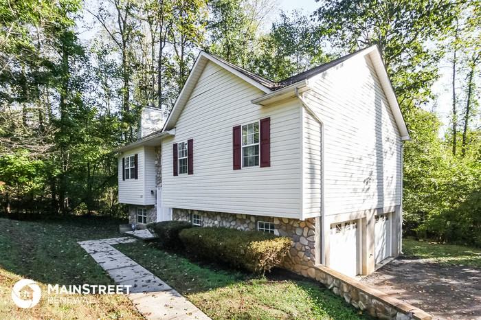 5541 Novack Street - Photo 2 of 15