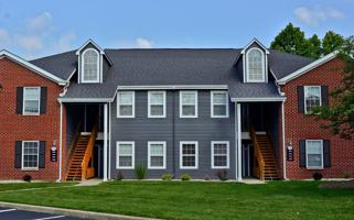 featured image of 1422 Hunters Point Dr