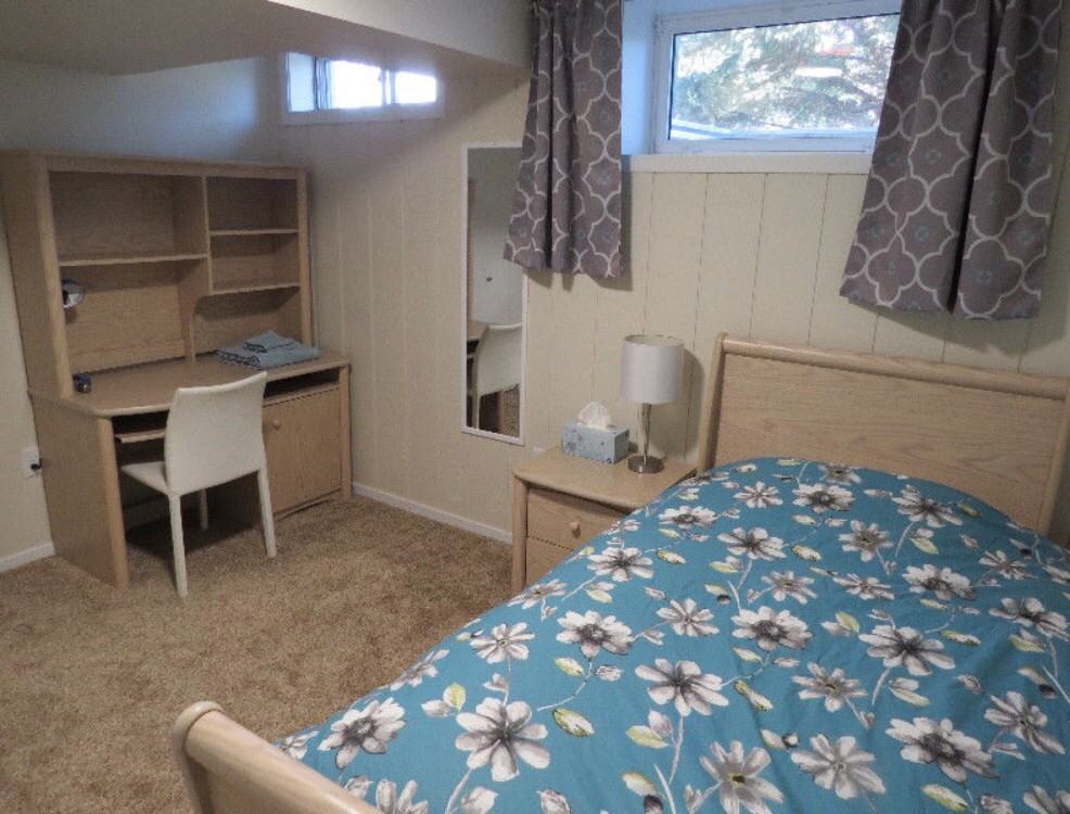 608 Wolf Willow Rd NW - Photo 3 of 11