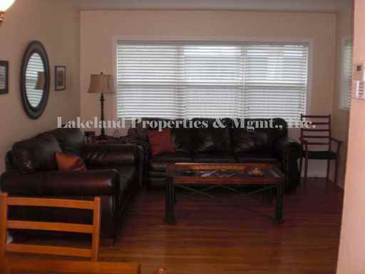 3209 Buckingham Ave - Photo 2 of 12