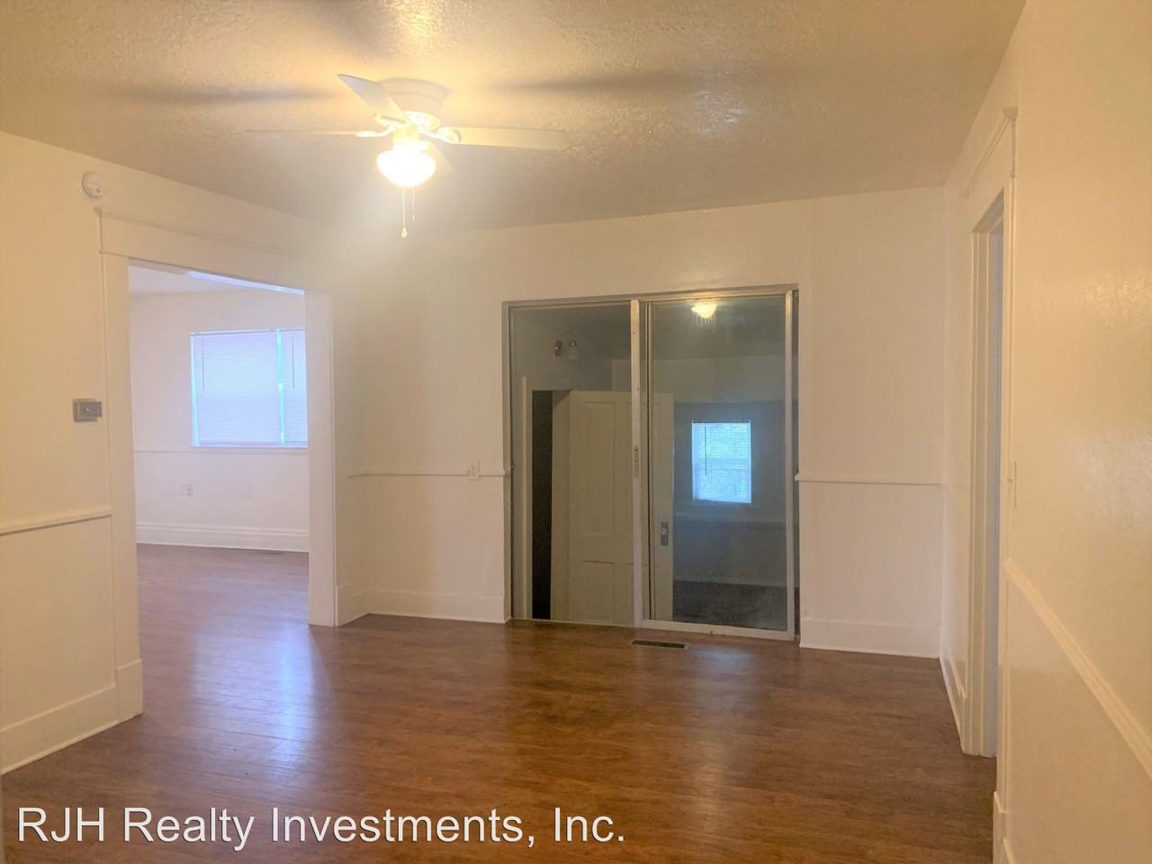 210 N 4th St - Photo 2 of 15