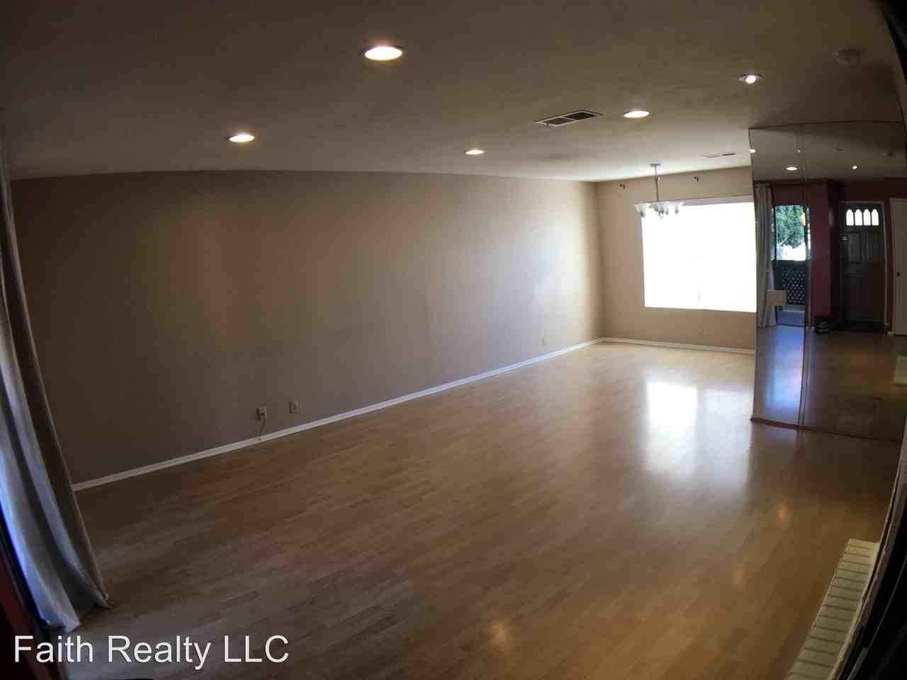 3715 Emerald St #G - Photo 3 of 19