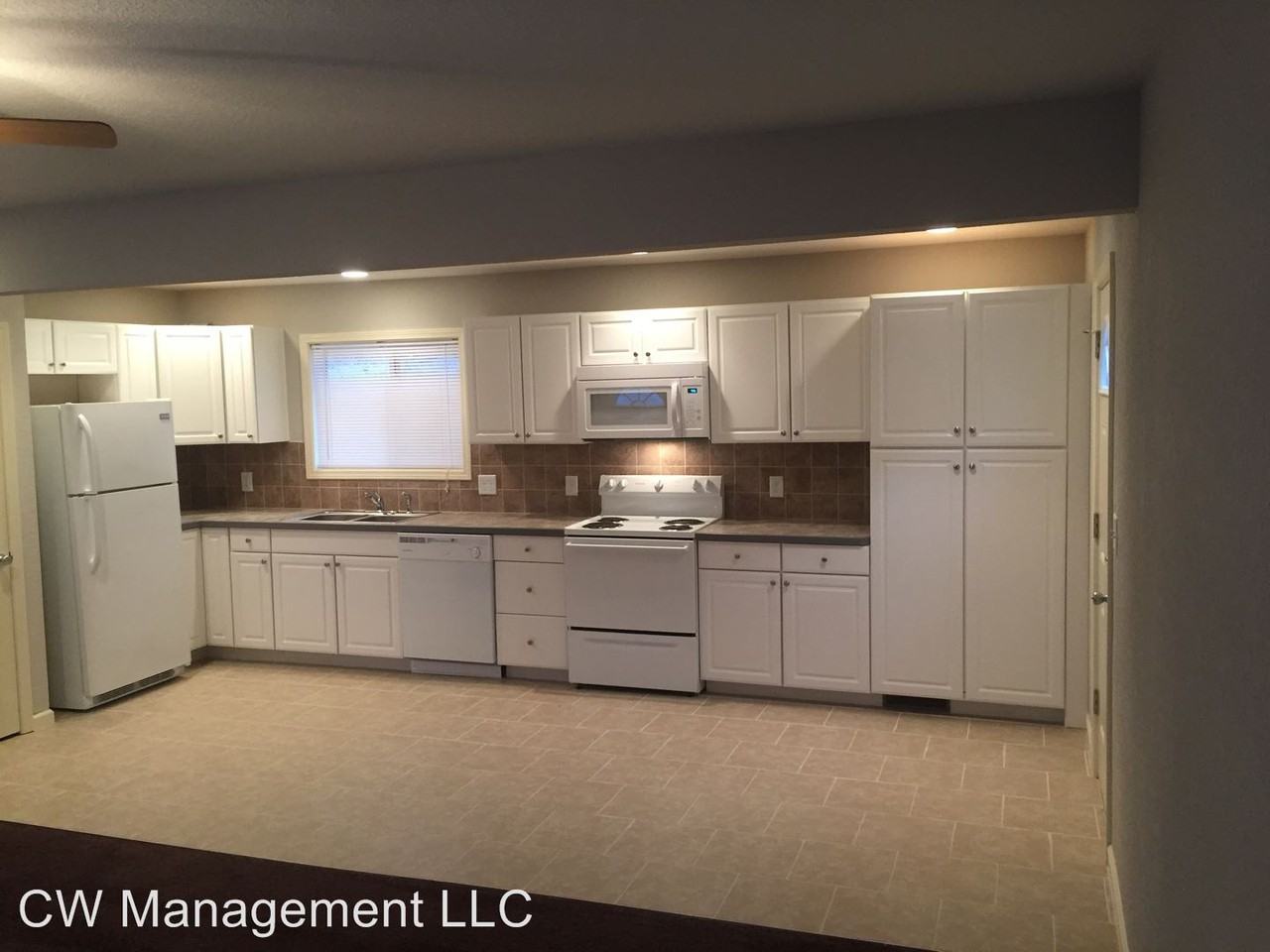 4639 N Bristol - Photo 3 of 6