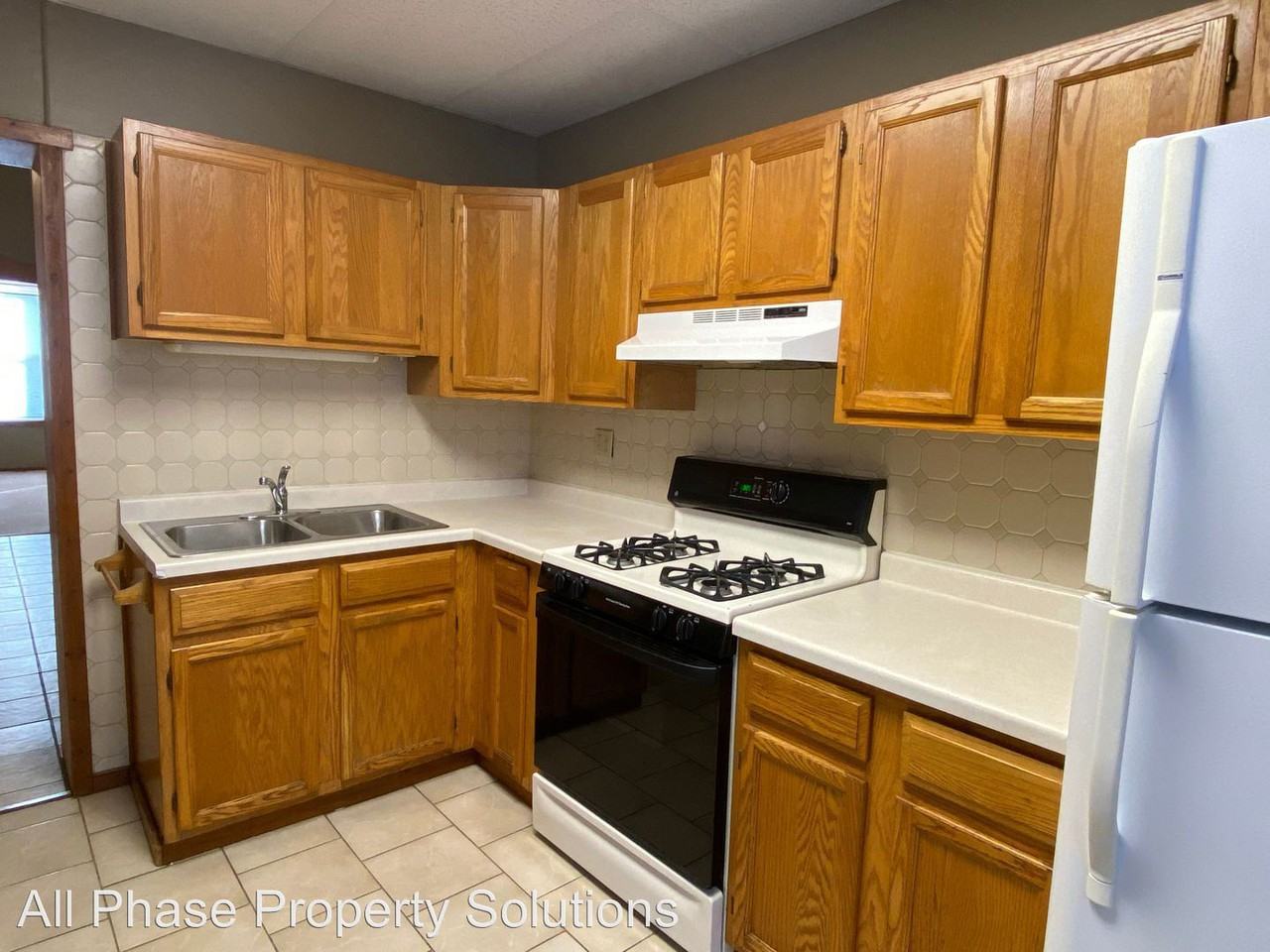 1309 Spring - Photo 3 of 10