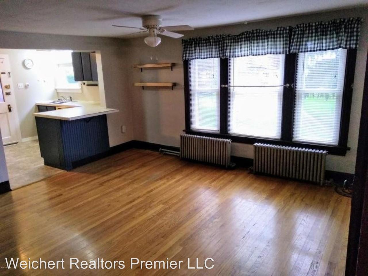 213 Claredon Street - Photo 3 of 14