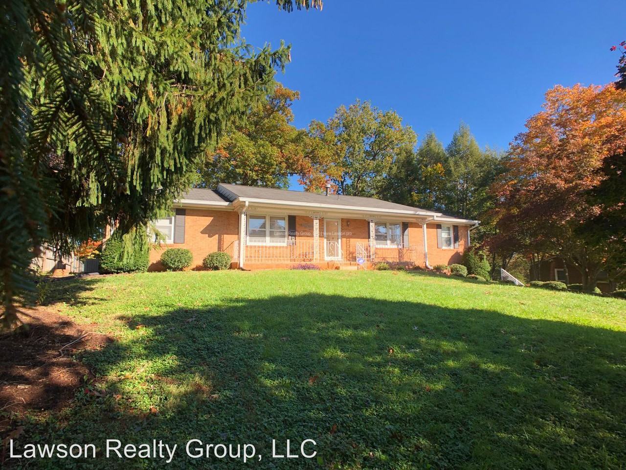 3915 Chesterton St. - Photo 2 of 41