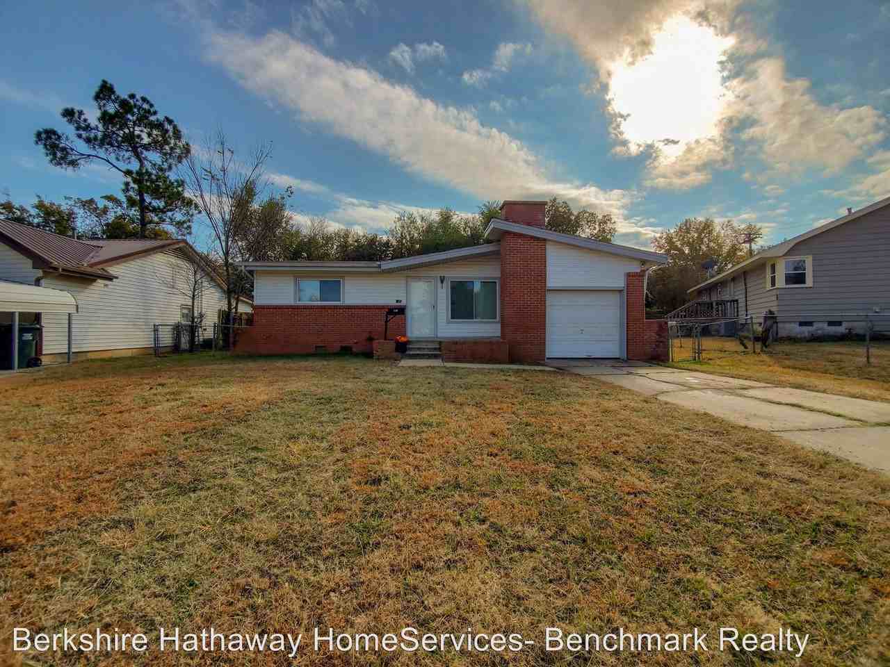 518 W Park St, Tecumseh, OK 74873 3 Bedroom House for Rent for 650