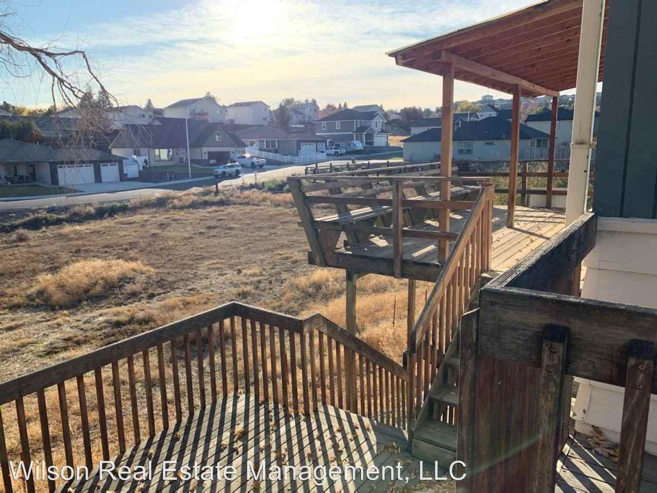 1162 Selah Loop Road - Photo 3 of 10