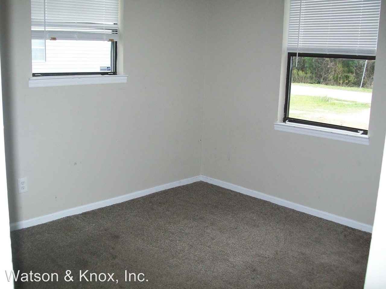 415 Watson Street - Photo 3 of 5