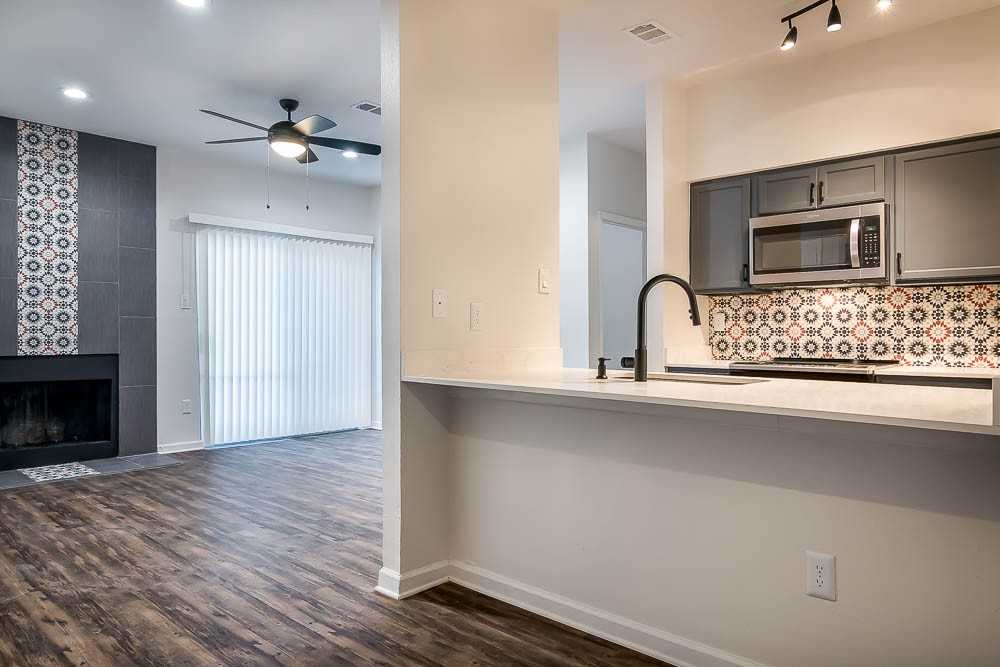 5413 Manchaca Road, Austin, TX 78745 1 Bedroom Apartment for 1,165