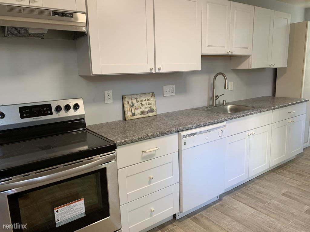 659 Portland St - Photo 3 of 26