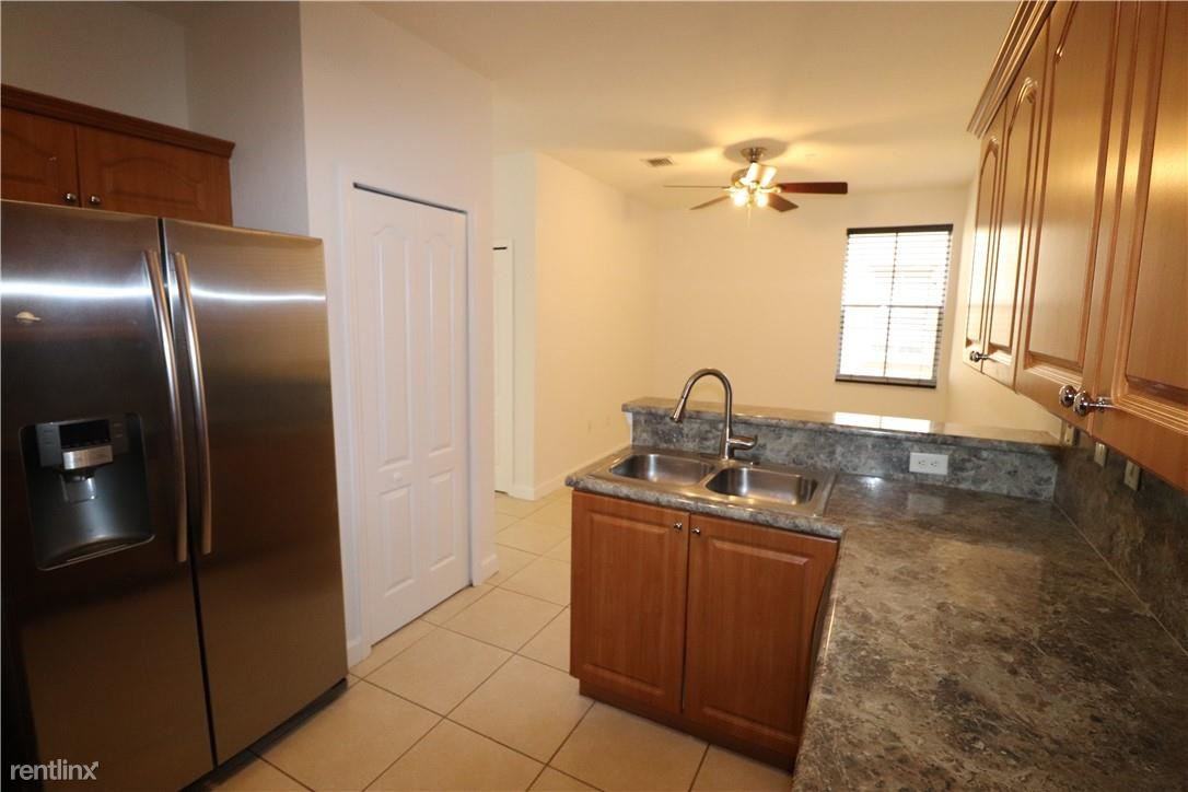 I75 And 160th Ave - Photo 2 of 16