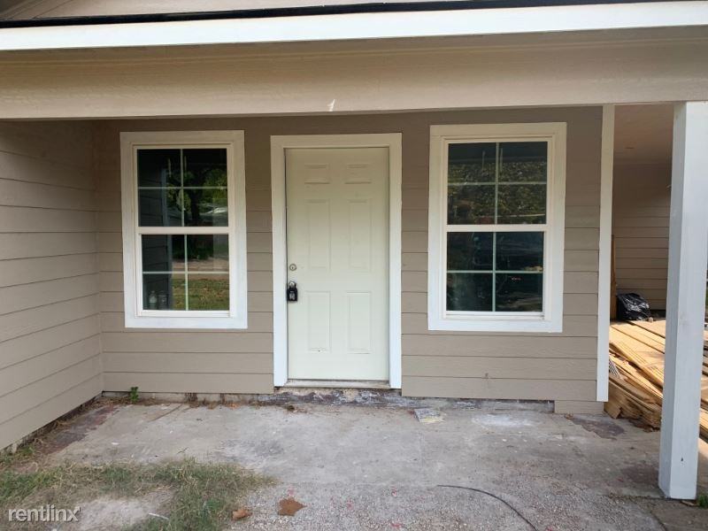 2922 Bobbie - Photo 2 of 13