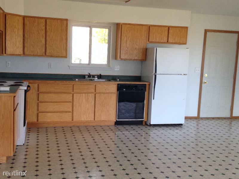 39068 Hwy 35 - Photo 3 of 11