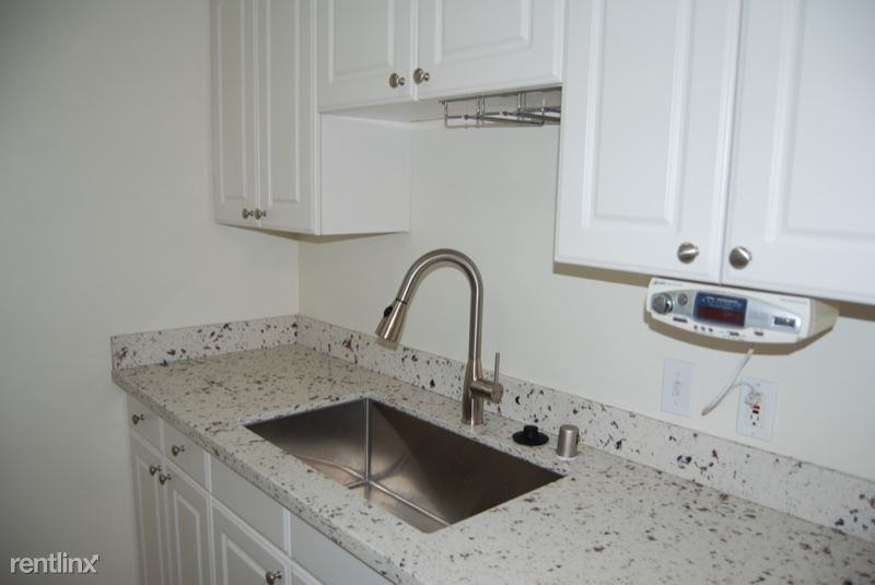 1263 Park Ave 1 - Photo 2 of 5