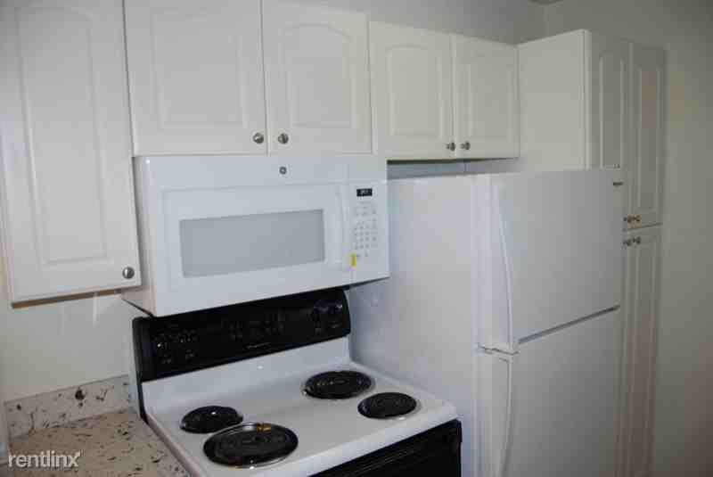 1263 Park Ave 1 - Photo 3 of 5