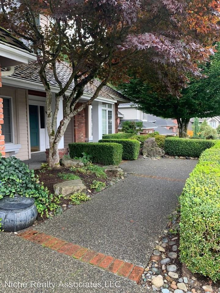 13529 42nd Ct W - Photo 2 of 28