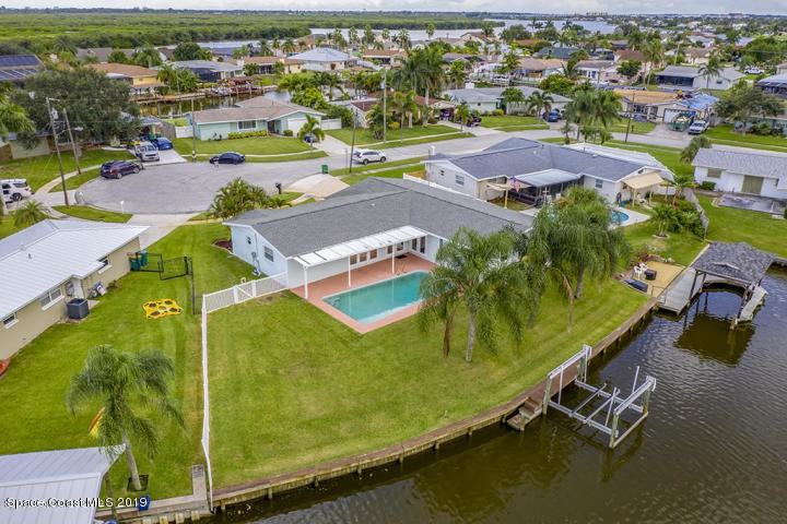 450 Ursa Avenue - Photo 3 of 12