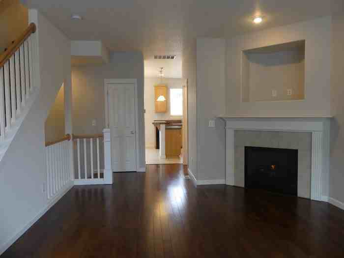 1920 Northwest Florence Avenue - Photo 3 of 19