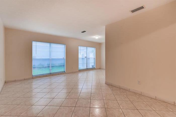 6738 Twelve Oaks Boulevard - Photo 2 of 12