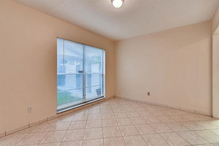 6738 Twelve Oaks Boulevard - Photo 3 of 12