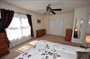 50 Phoenix Ave #B - Photo 2 of 10