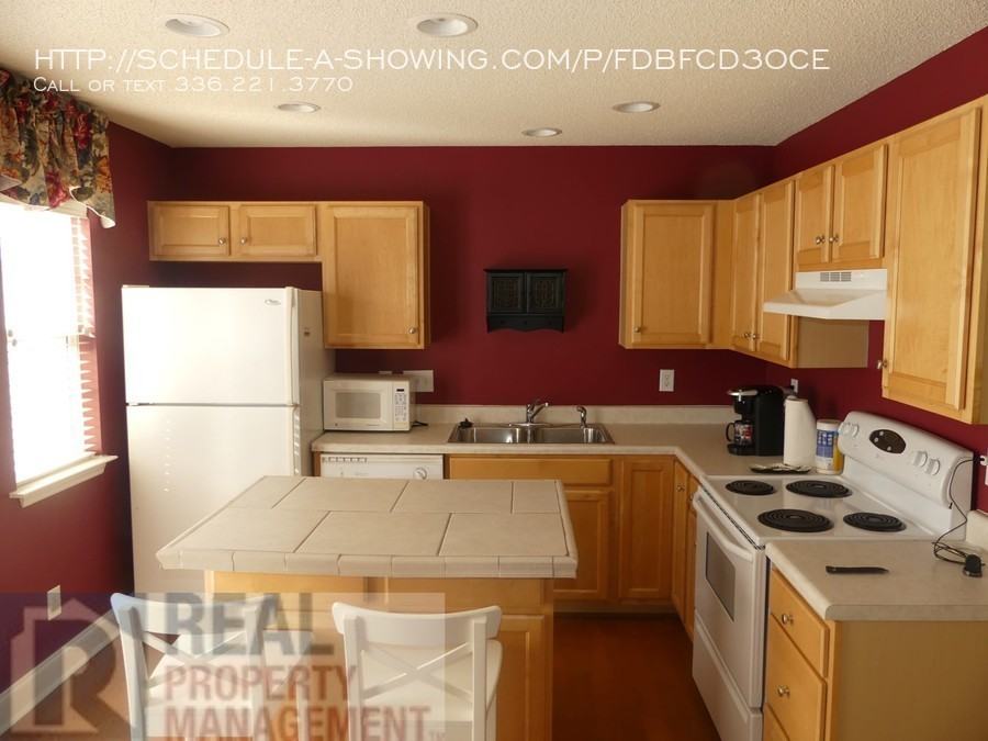 56 Tannenbaum Circle - Photo 2 of 17