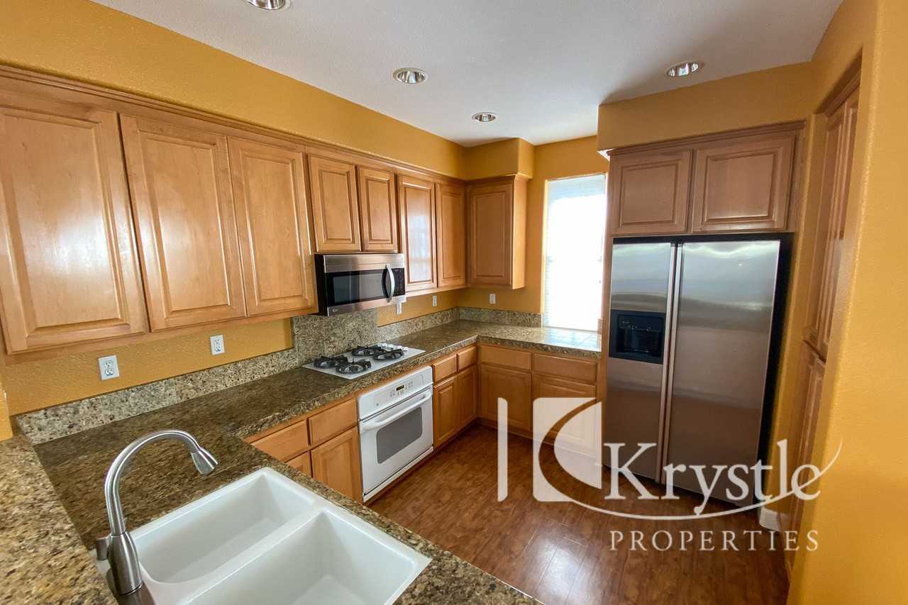 6309 Newhaven Lane - Photo 2 of 20