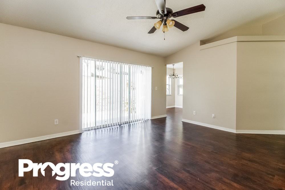 11725 Chapelle Ct - Photo 3 of 17