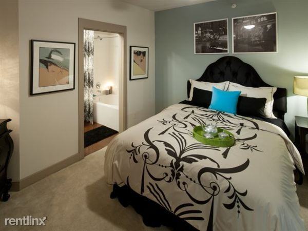 Deep Ellum, Malcolm X @ Gaston - Photo 3 of 10