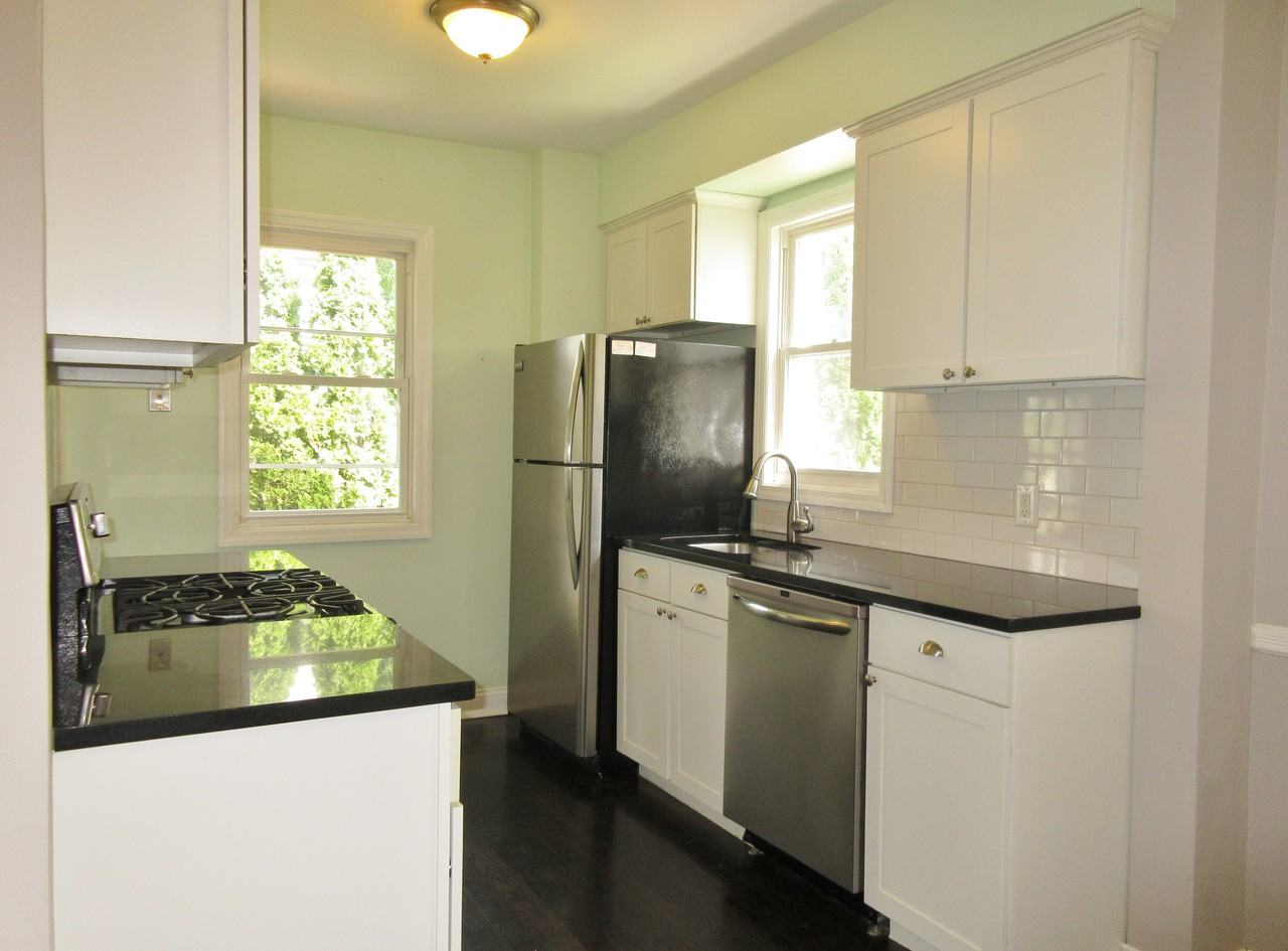 48 Freeman Place - Photo 2 of 16