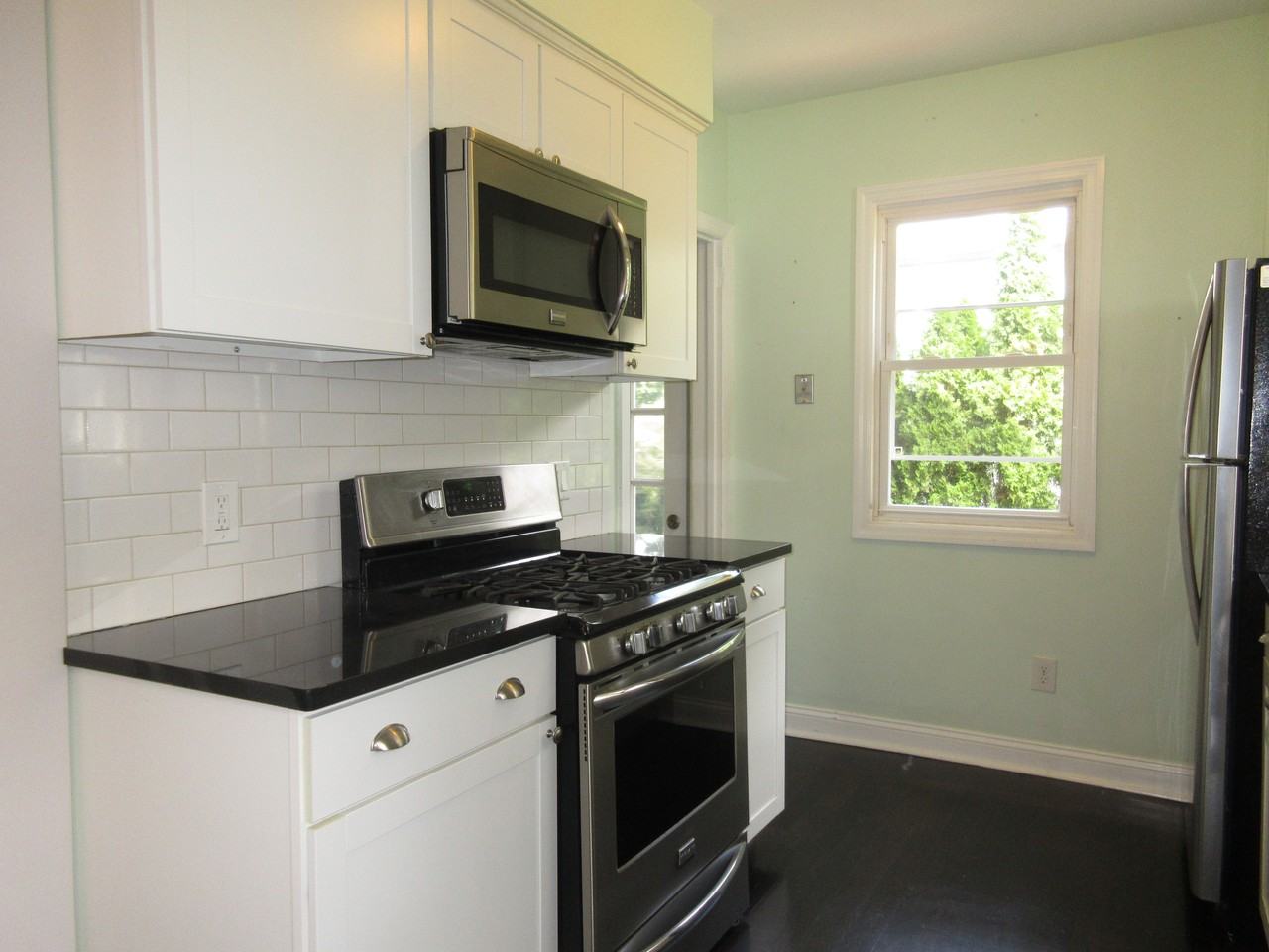 48 Freeman Place - Photo 3 of 16