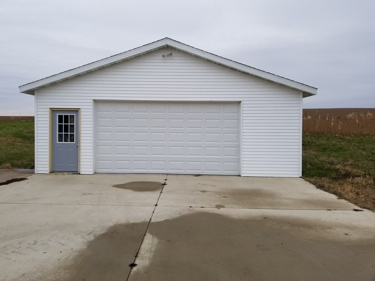 3478 Gleasman Rd - Photo 3 of 11