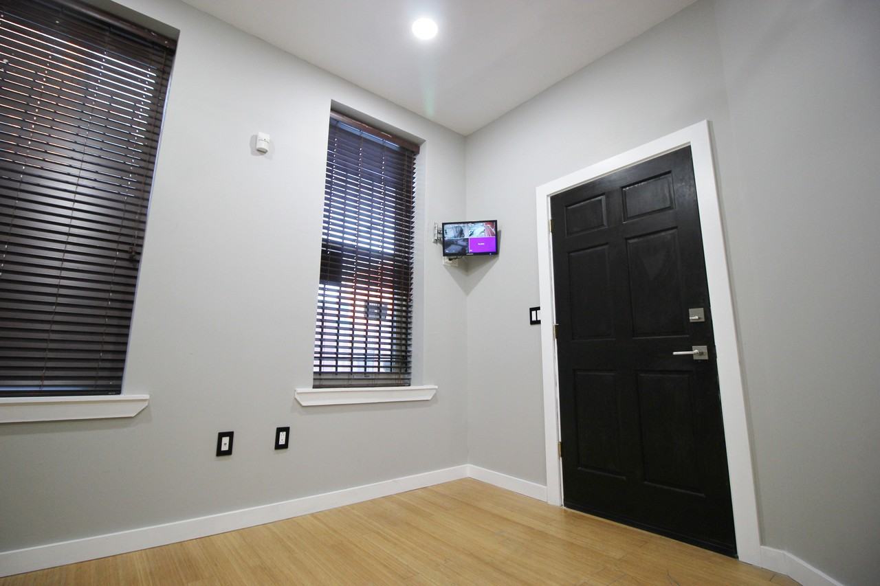 1802 W Diamond St - Photo 3 of 25