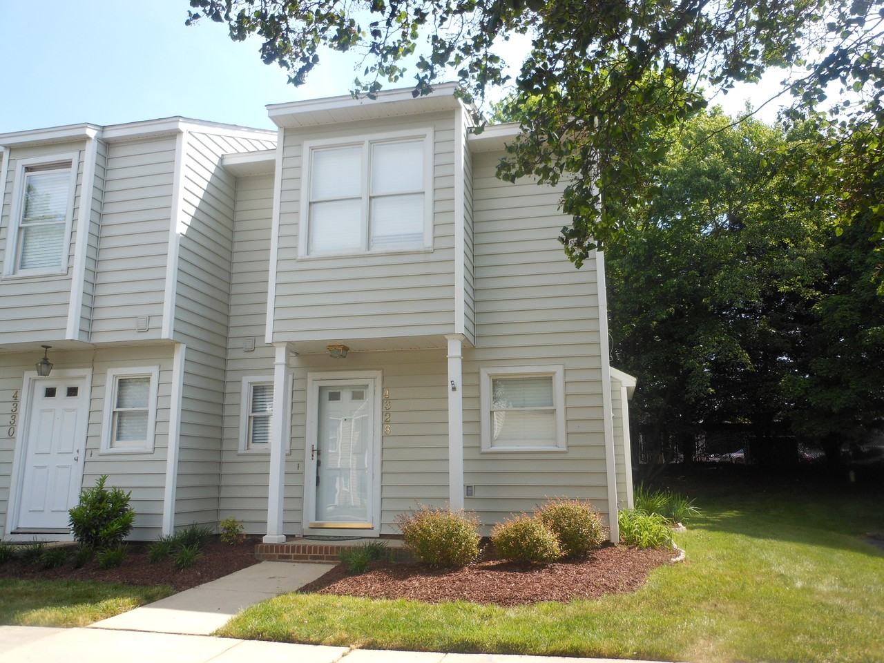 4328 Bona Ct - Photo 2 of 16