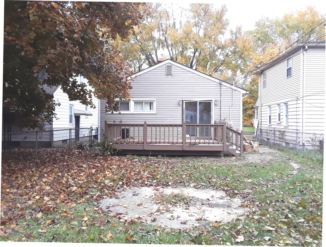 17175 Harman St - Photo 3 of 24