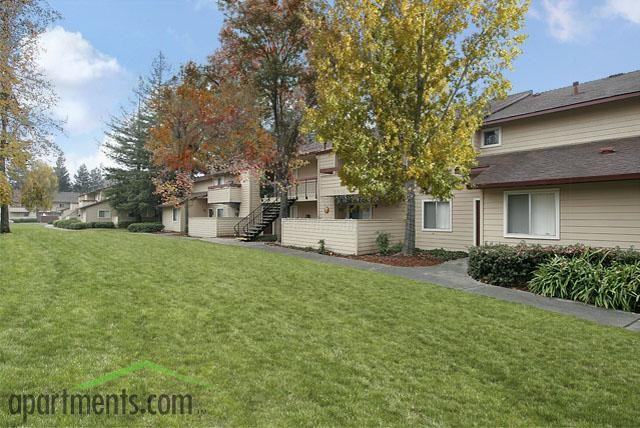 Creekside Park Apartments - Photo 2 of 9