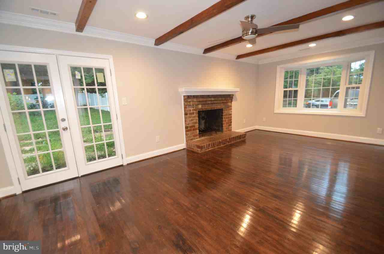 5200 Kings Park Drive - Photo 3 of 21