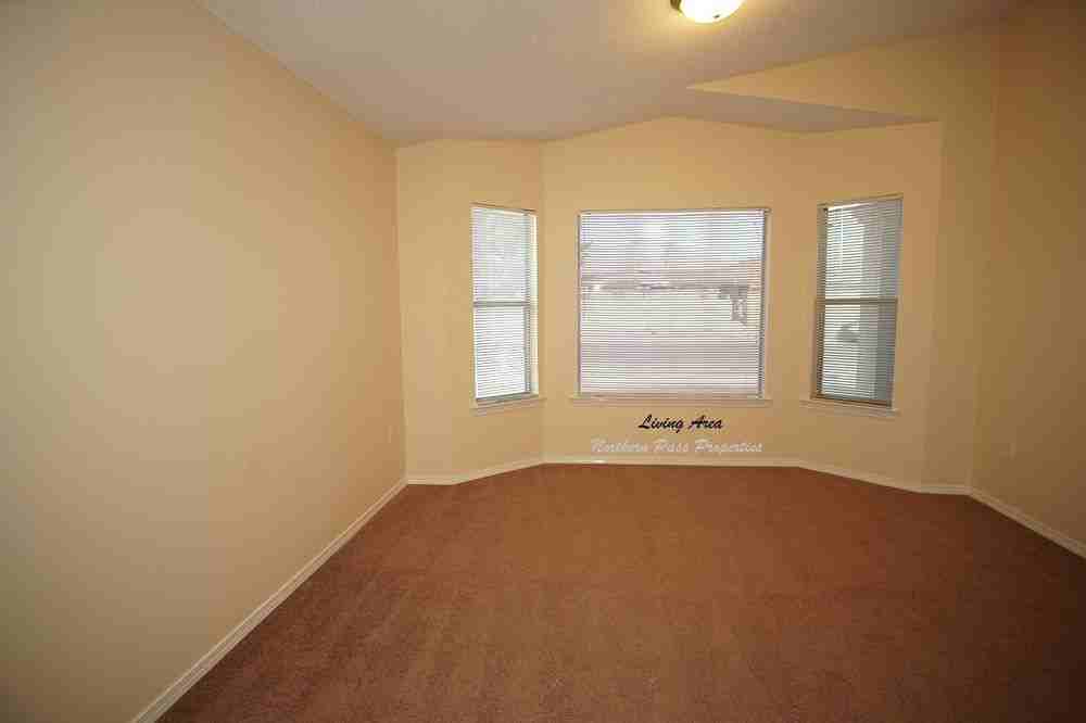 10002 Cross - Photo 3 of 22