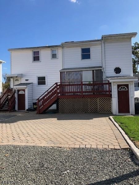 30 Colonial Ter - Photo 2 of 2