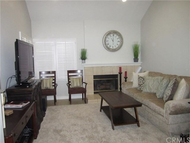 23973 Bennington Drive - Photo 3 of 17