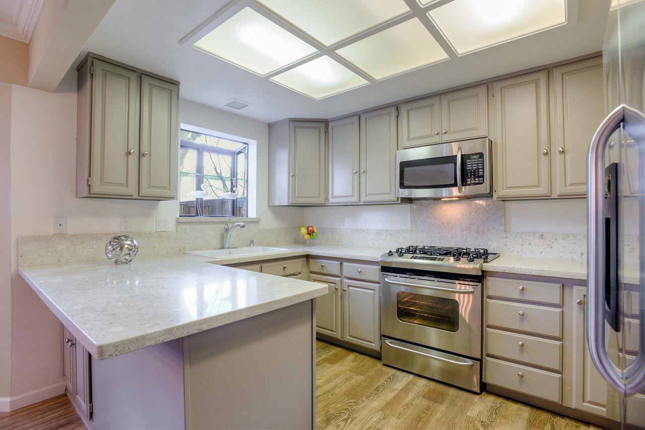 20 30th Ave - Photo 3 of 15