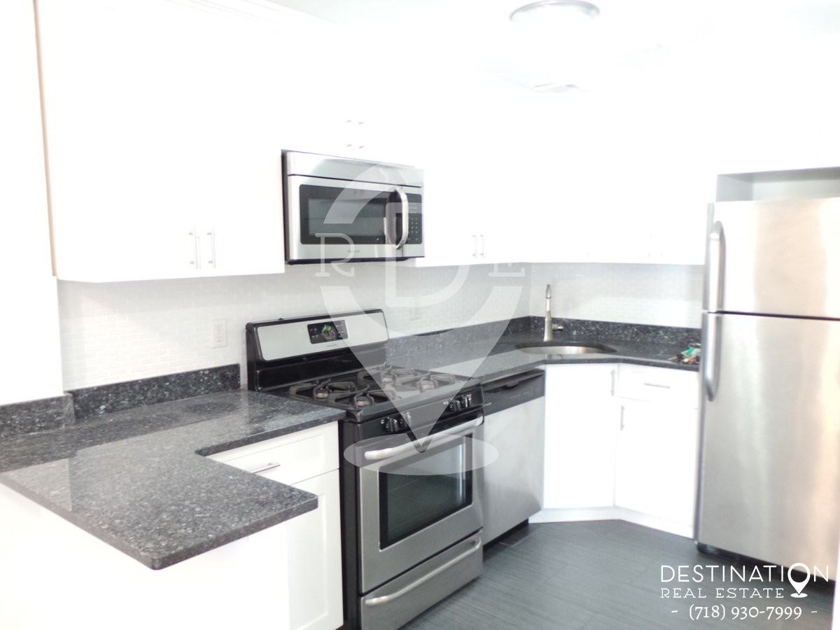 Bedford Avenue & Myrtle Avenue