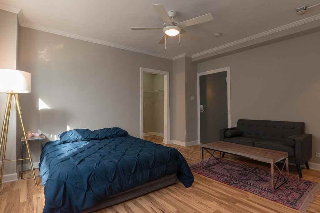 18 East Elm Street