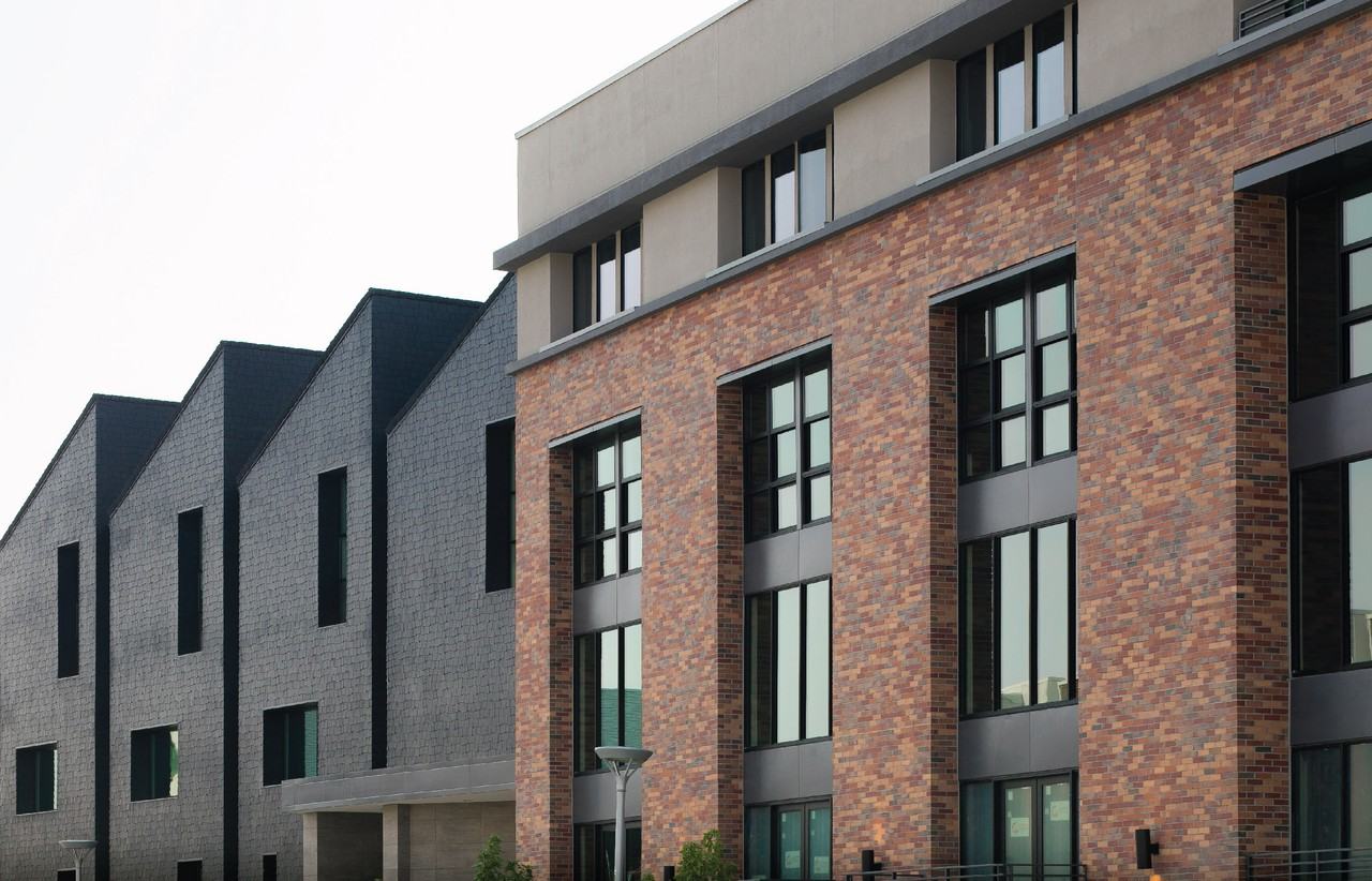 980 Central - Photo 2 of 22