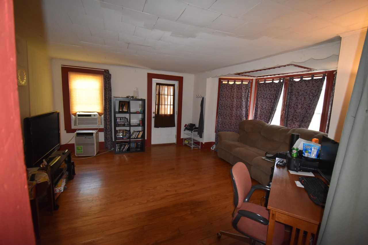 187 Broad Street #Left - Photo 3 of 17