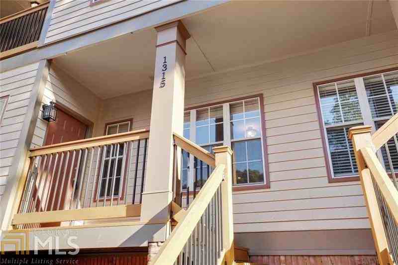 1315 Stillwood Chase - Photo 3 of 25