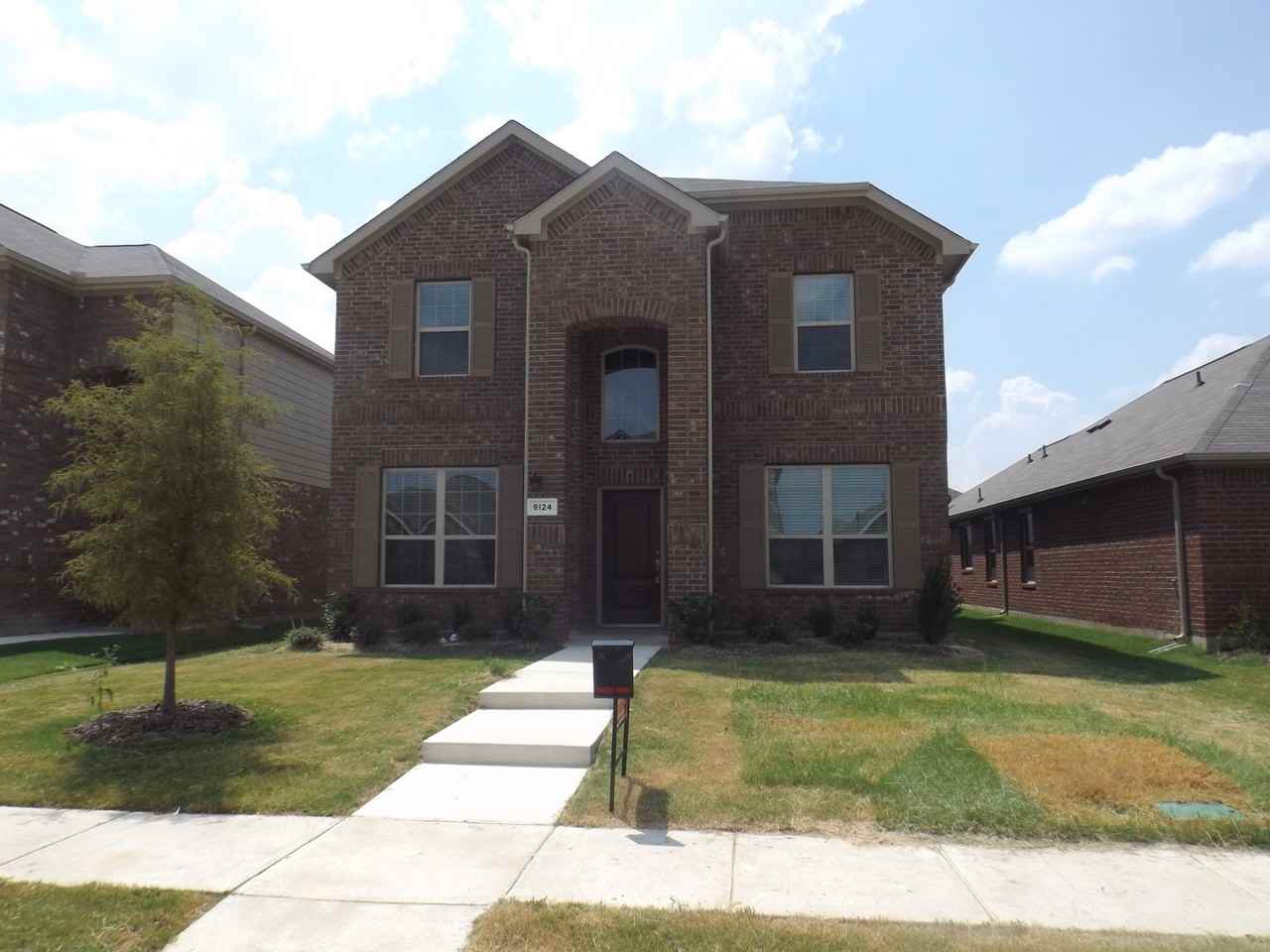 9124 Eastwood Ave